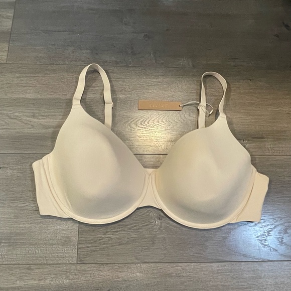Skims Fits Everybody T-shirt Demi Bra - Picture 1 of 3